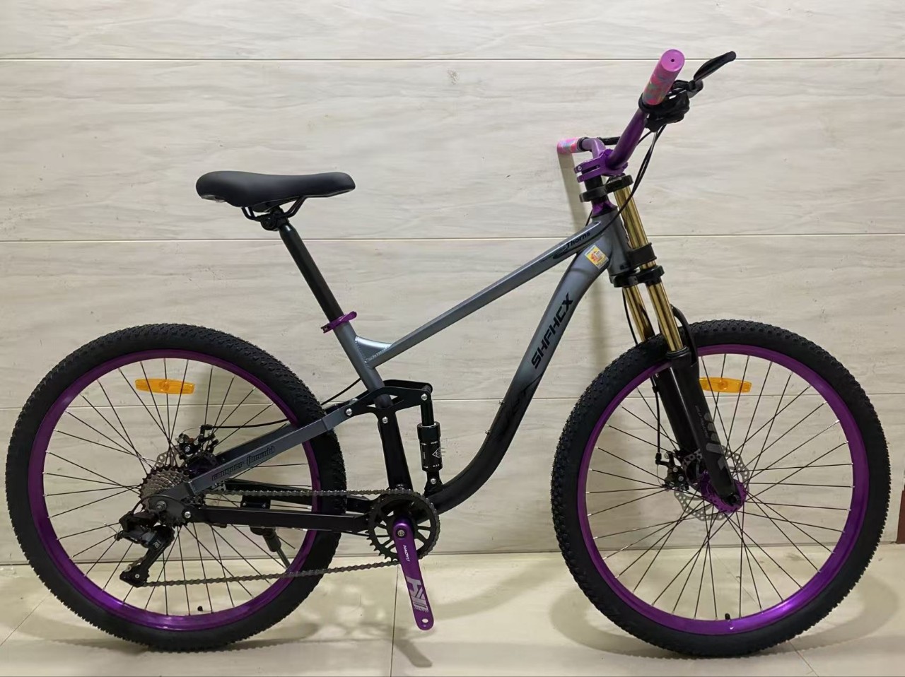Fábrica al por mayor de bicicletas de montaña de cola suave para adultos bicicletas para hombres y mujeres doble amortiguación de carretera 26 pulgadas