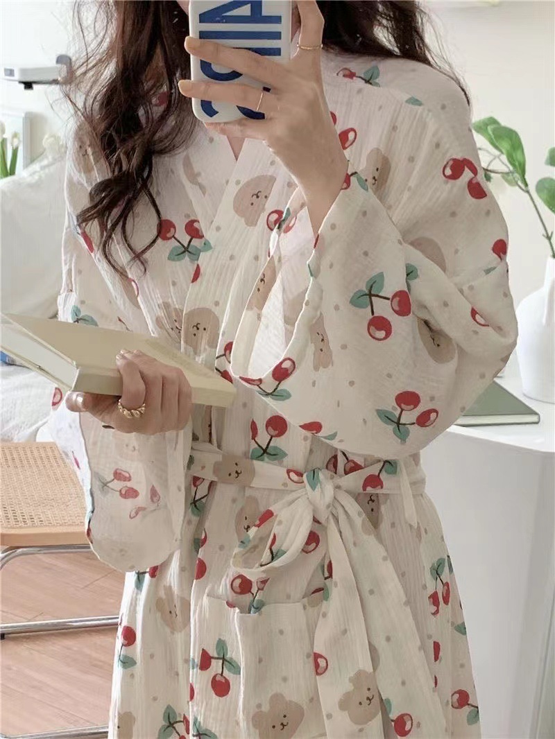 Japanese-style sleep robe spring and autumn pajamas women's girls' sweet sleep dress cherry bear long bathrobe home clothes can be worn outside 