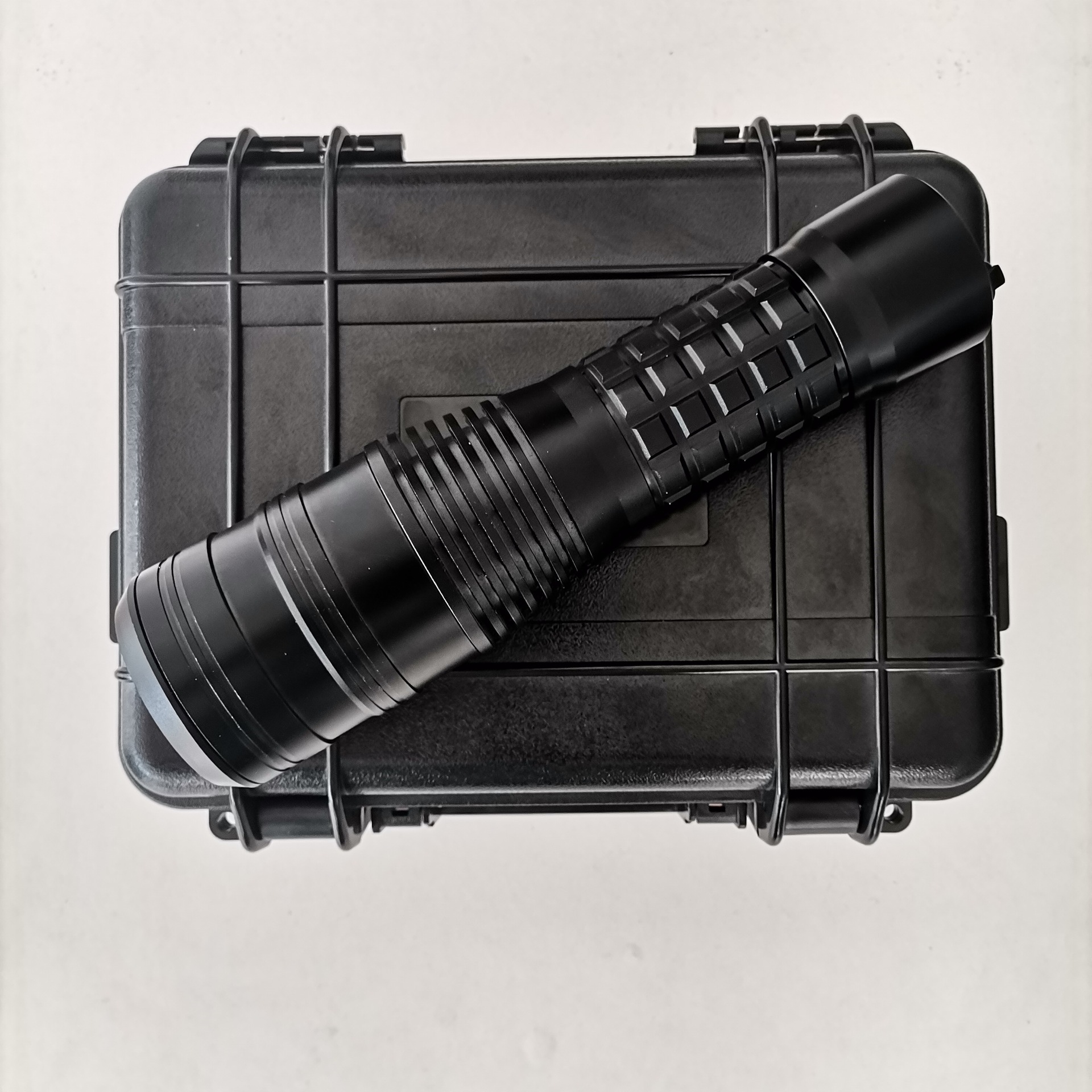 LED手电筒UV紫外线痕迹搜索灯刑侦勘查探险照明全光谱专用UV灯