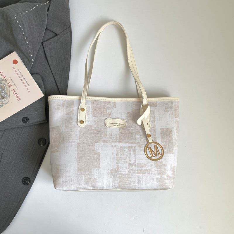 Bolsa grande 2026 nueva pequeña fresca mochila de viaje al trabajo, gran capacidad de bolsas de mano de alta popularidad este año