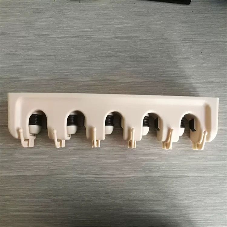 Soporte de Plástico para Escoba y Trapeador, Montaje en Pared, 3/4/5 Varillas