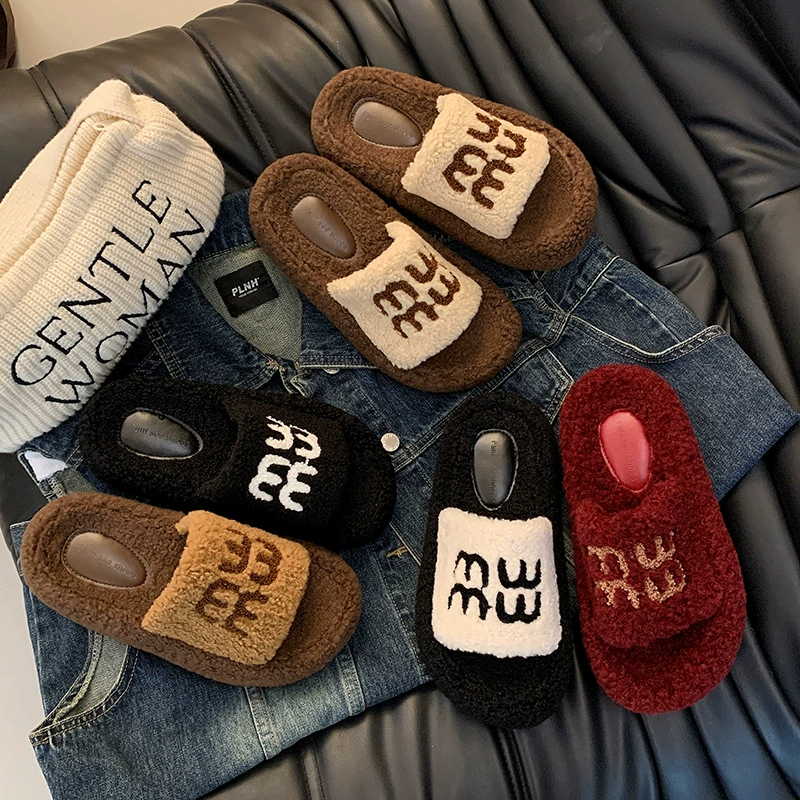 Ангольский красный прилив носит толстую подошву меха обувь женский 2024 новый буква ягненка шерсть шерсть буксир осенний зимний хлопковый буксир