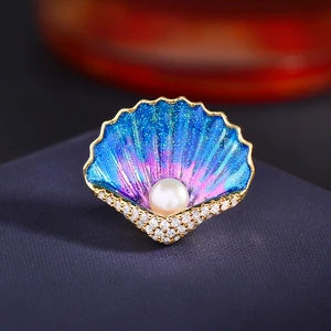 New Enamel Color Shell Brooch Elegant All-match Micro-inlaid Zirconium Freshwater Pearl Traceless Magnetic Buckle Corsage Accessories