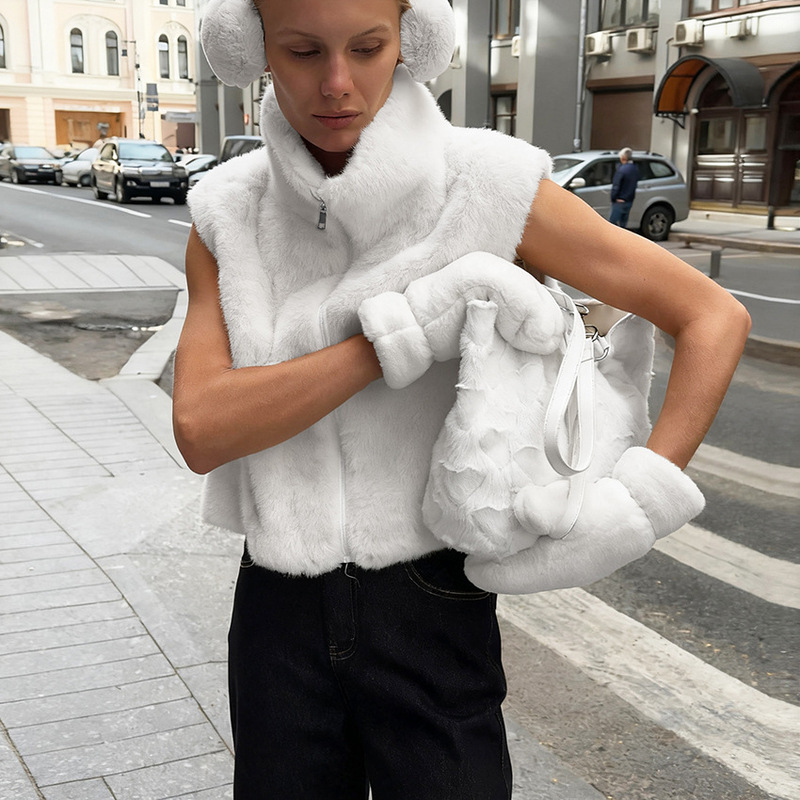 European and American Autumn and Winter New Cross-Border Style Solid Color Sleeveless Vest Imitation Mink Fur High Collar Loose Plush Coat for Women European and American Autumn and Winter New Cross-Border Style Solid Color Sleeveless Vest Imitation Mink Fur High Collar Loose Plush Coat for Women