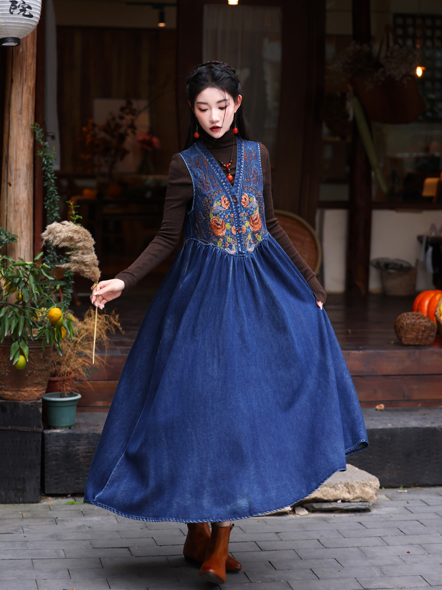 Demi-season retro ethnic denim dress