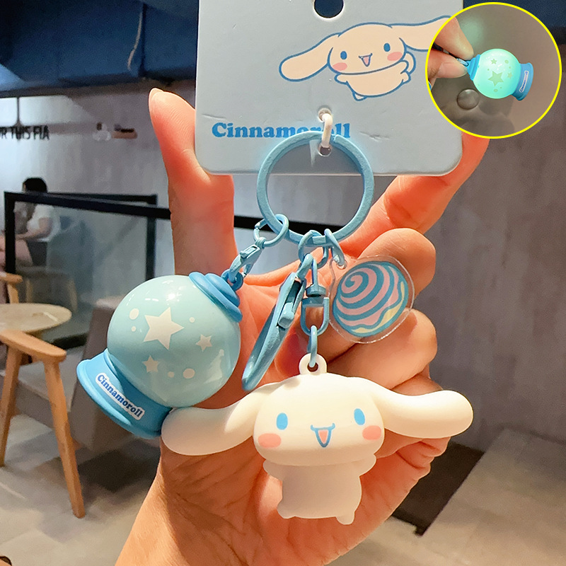 2026年新作正規品サンリオクロミぬいぐるみキーホルダー女性向け可愛いハローキティぬいぐるみカメラ小物