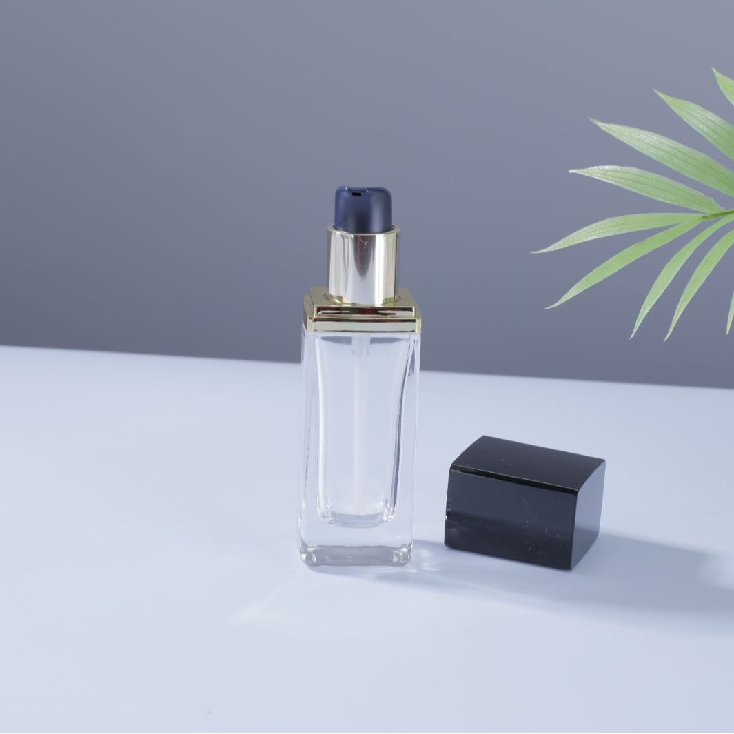 30ml粉底液分装瓶化妆品玻璃水乳液旅行空瓶子按压式便携小样瓶