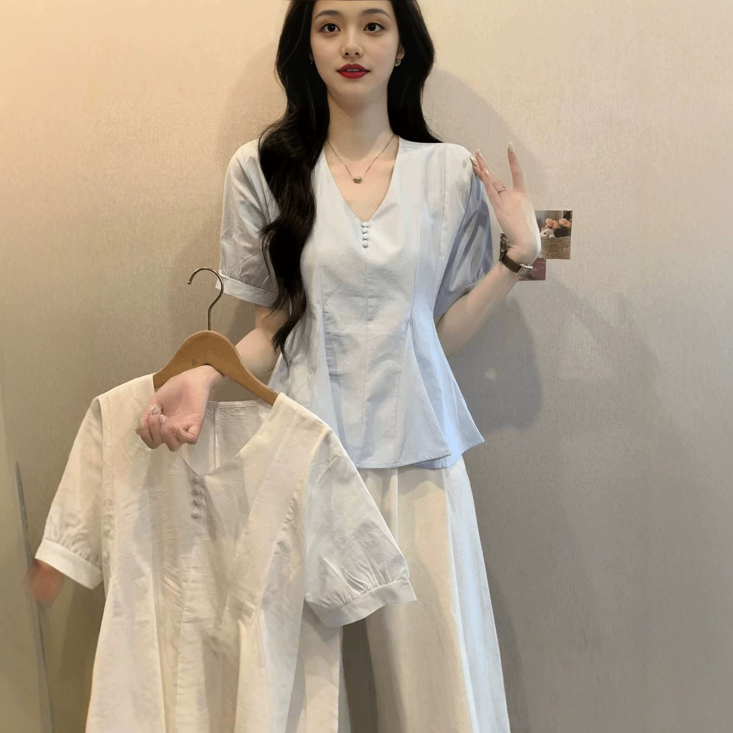 大码女装休闲短袖蓝色衬衫夏胖mm遮肉显瘦上衣高级感正肩别致小衫