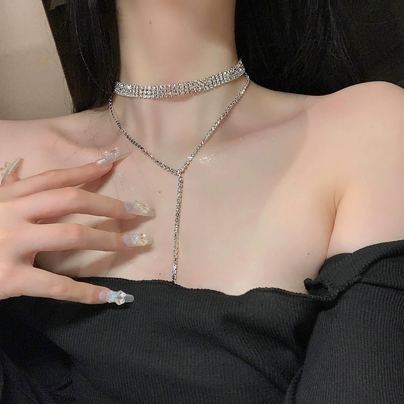 Dinner Party ~ Full Diamond Super Flash Tassel Necklace Women's Light Luxury Niche Design Sense Breast Chain Clavicle Chain Neck Chain