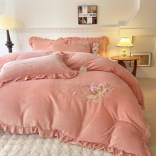 跨境外贸专供加厚保暖牛奶绒绣花花边款四件套双面绒床单被套批发