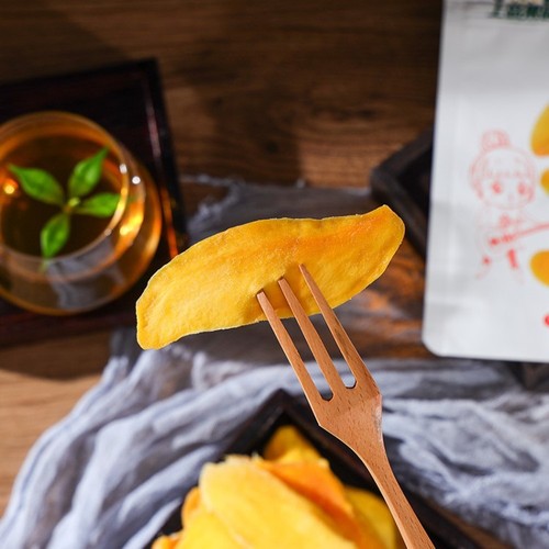 New arrival Vietnamese style dried mango 70g/500g candied fruits dried fruits new year snacks gift pack wholesale