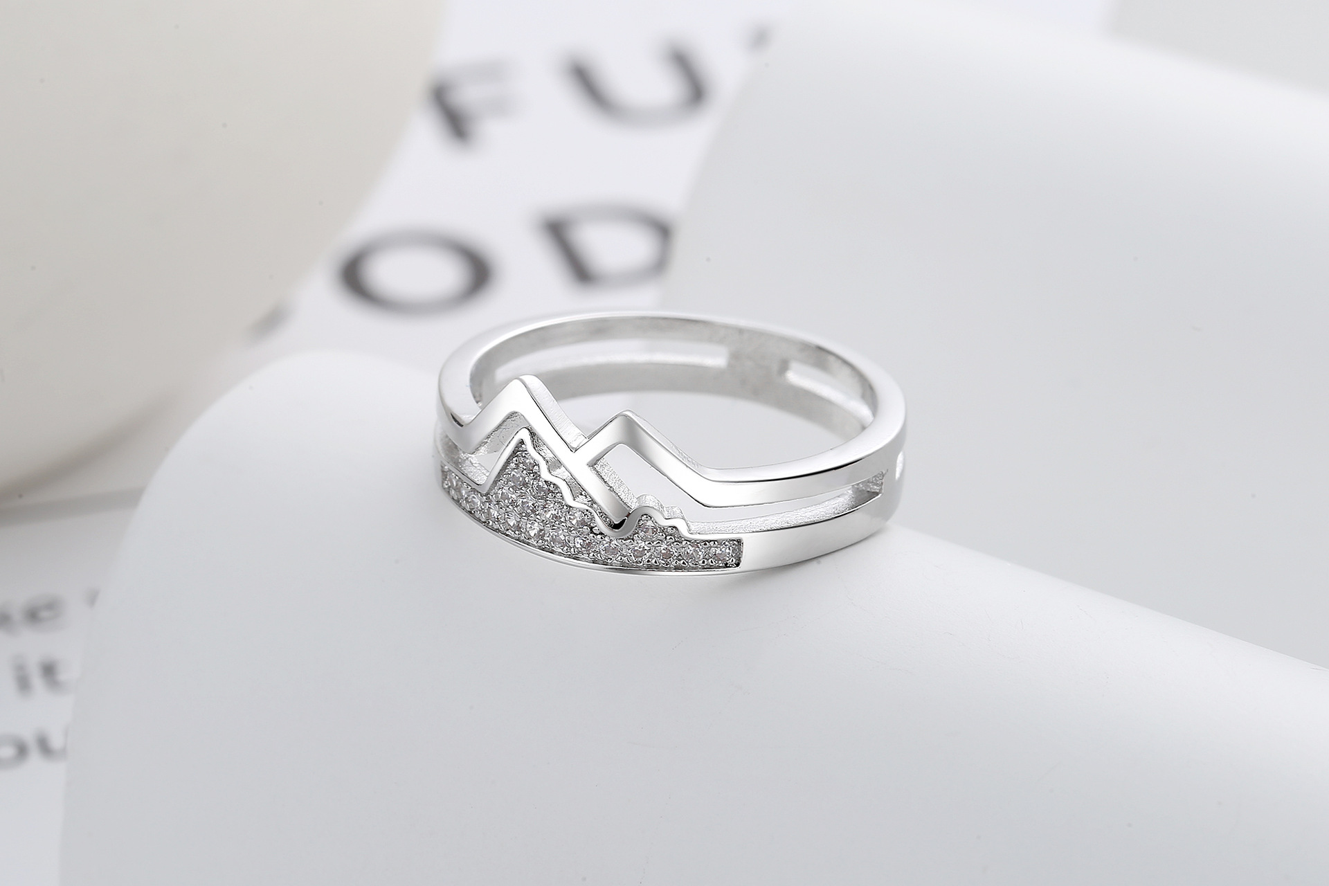 Elegant Copper Mountain Plating Inlay Zircon Women'S Rings display picture 3