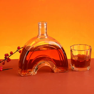 批发晶白料玻璃酒瓶扁圆白酒瓶伏特加洋酒瓶XO酒瓶