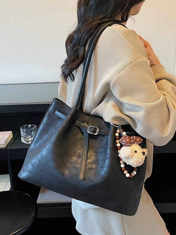 Nueva bolsa de hombro coreana para mujeres 2026 simple moda bolso de brazo para viajar al trabajo bolso de gran capacidad
