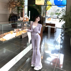 春の新型の婦人服のスーツは帽子の上着の長袖の上着の純粋な欲風のlu系の美人の運動のマイクロスピーカーのズボンまで続きます。