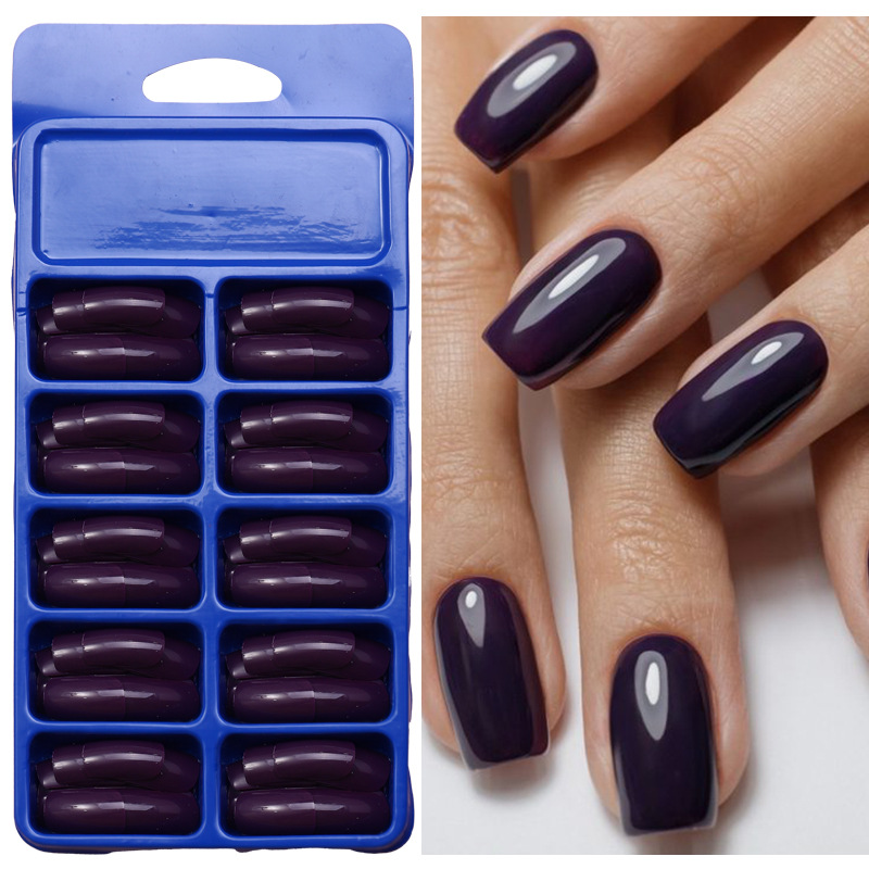 120 piezas de uñas falsas de color sólido desnudas cuadradas cortas desmontables de uñas en una caja azul