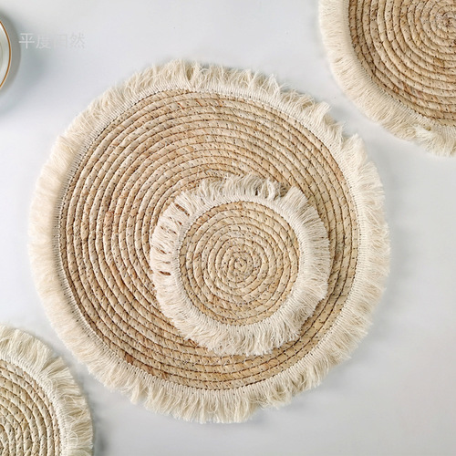 Modern simple straw placemat corn husk woven mat tassel edge thickened insulated placemat small tea coaster dining table mat