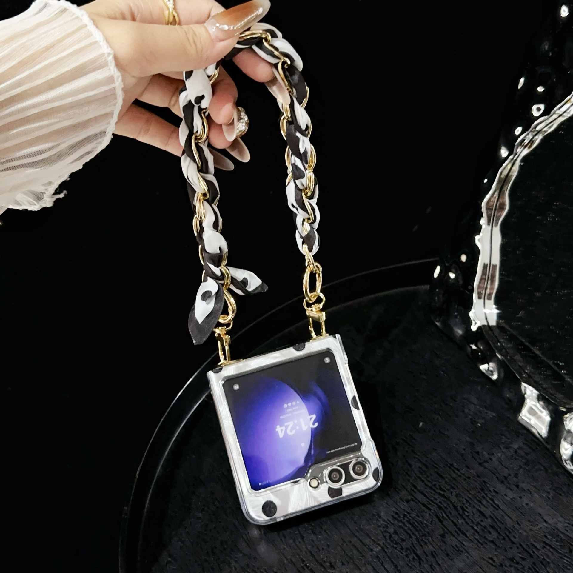 Transparent Polo Dot Feather Yarn for Samsung Galaxy Z Flip5 Phone Case Zflip3/4 Folding Screen Saver Sheath_voghion.com