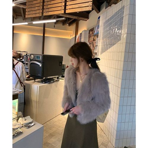 Autumn and winter new environmentally friendly imitation fox fur women's winter short furry short tops Korean version Internet celebrity fur otaku