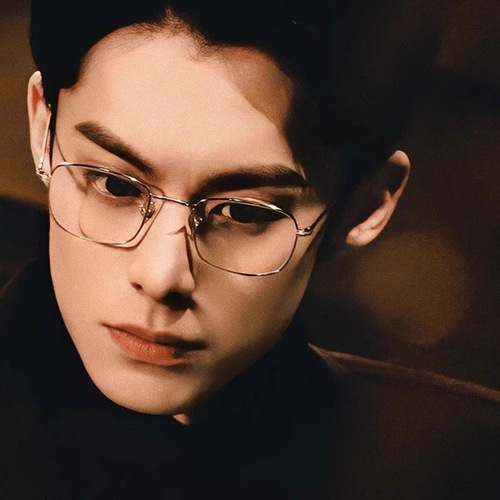 Gold Thread Eyeglass Frame, Ruggedly Stylish and Scholarly Square Metal Myopia Glasses for Women, Blue Light Blocking Flat-Sided Glasses for Men