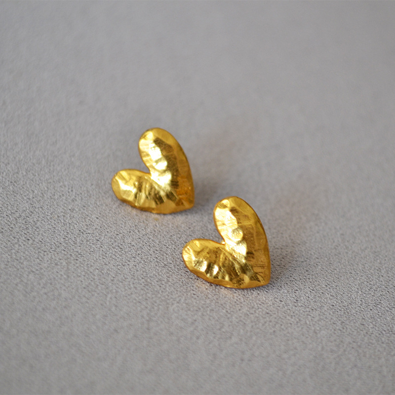 925 Sterling Silver Ear Needle Material 1 Pair Elegant Retro Heart Shape Brass Ear Studs