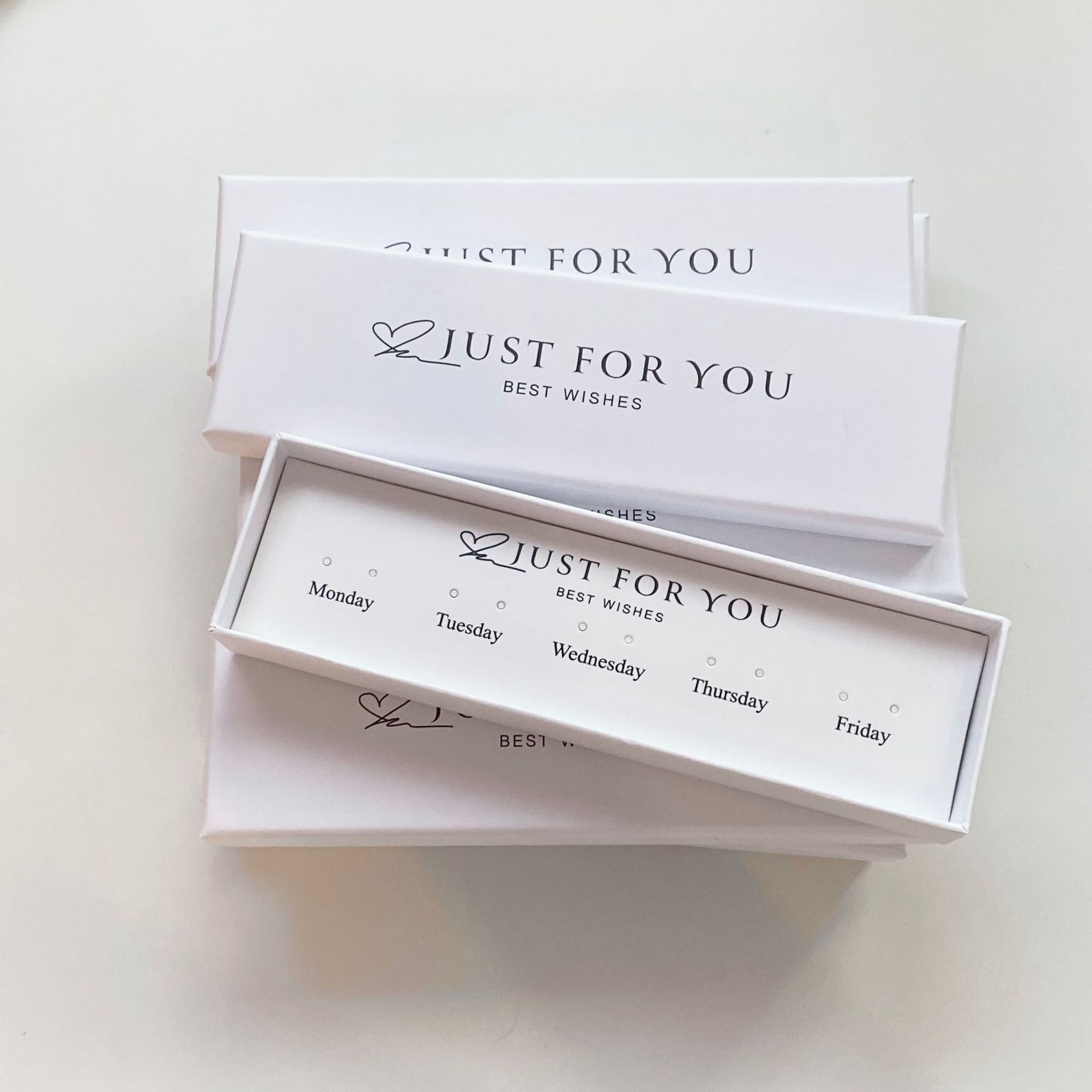 Solid Color Pattern Simple Style, Classic Style Style 1 Piece Cloth Simple Style Classic Style Holiday Daily Solid Color Jewelry Boxes