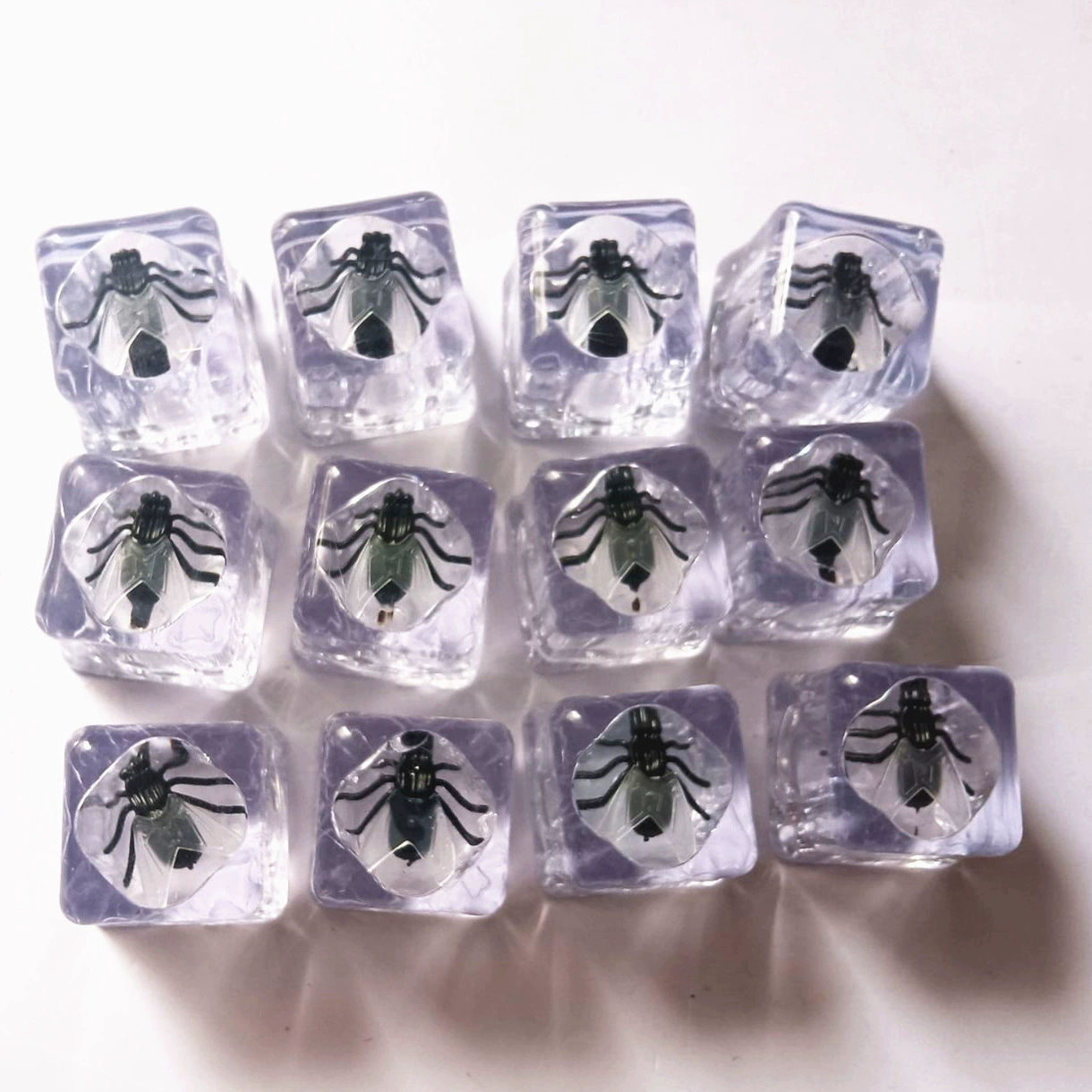 Трансграничная внешняя торговля, имитация летающего кристалла, кубик льда, насекомое, муха, игрушка-розыгрыш, страшный розыгрыш, креативный японский и корейский язык