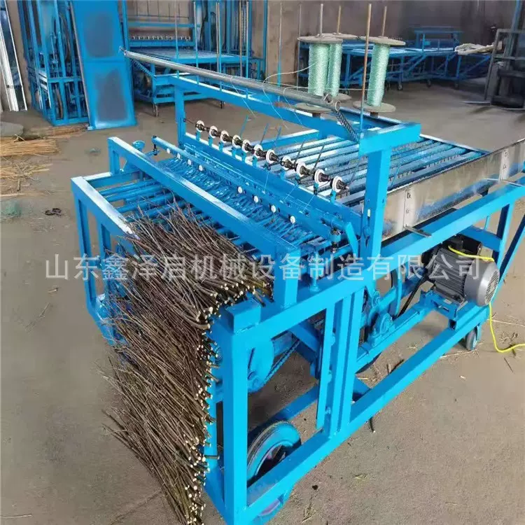 新款电动芦苇草帘机 砖坯覆盖草苫子机 鑫泽启薄厚可调编织机设备