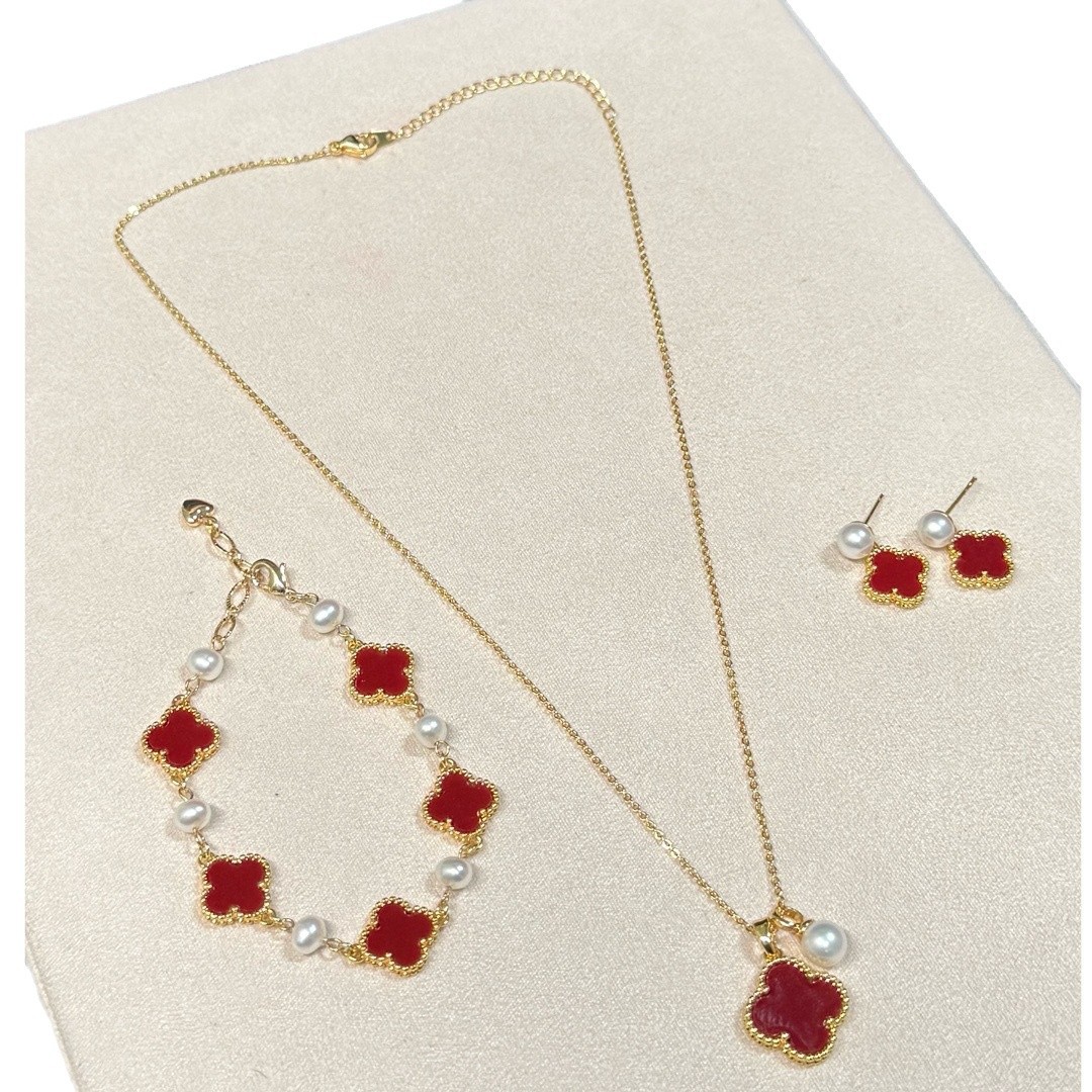 천연 담수 진주 중국 레드 클로버 세트 축제 디자인 심플한 패션 기질 다용도 유행 세트