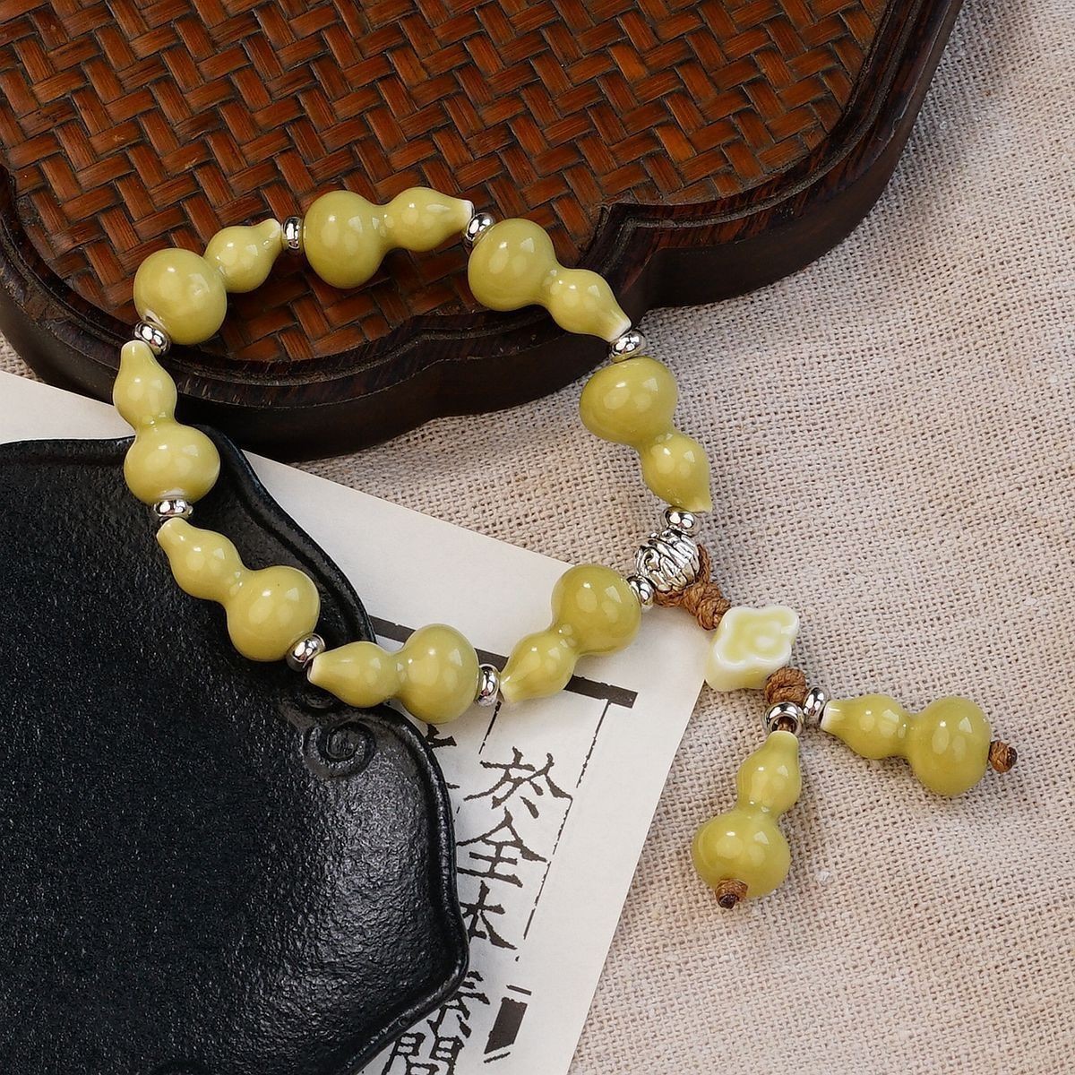 Jingdezhen pulsera de cerámica de verano mujer alta sensación galletas serie de gatos nicho diseño universal pulsera alta sensación