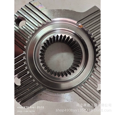 Professional Wholesale Dongfeng Tianlong Hercules Car Flange Assembly 2402Zhs01-065 (Rear axle)