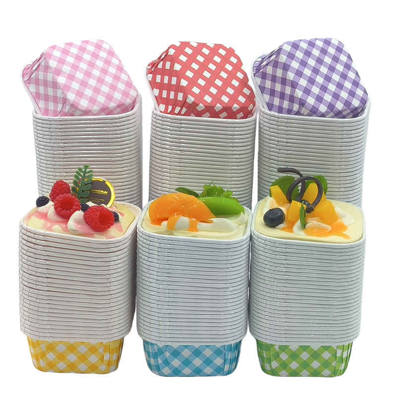 Simple Style Lattice Coated Paper Bakeware Cake Stand display picture 1