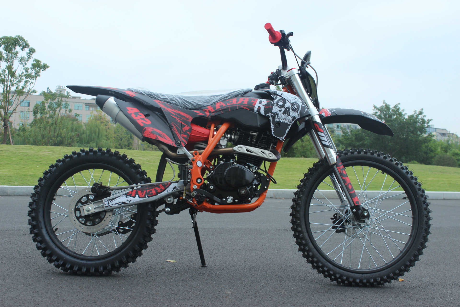 Professional Competitive Motorcycle Big Off-Road 250Cc Two-Wheeled Off-Road Vehicle Fuel All-Terrain Mountain Off-Road Motorcycle