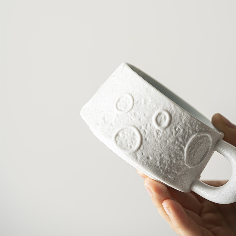 山迹先生 Coffee ceramic tea cup, minimalistic moon, Birthday gift