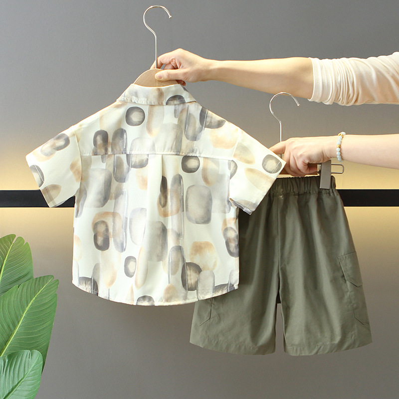 7865 Traje de verano para niños 2025 Nuevo estilo Camisa de manga corta para niños Traje de tres piezas Ropa casual de verano para bebés Coreano