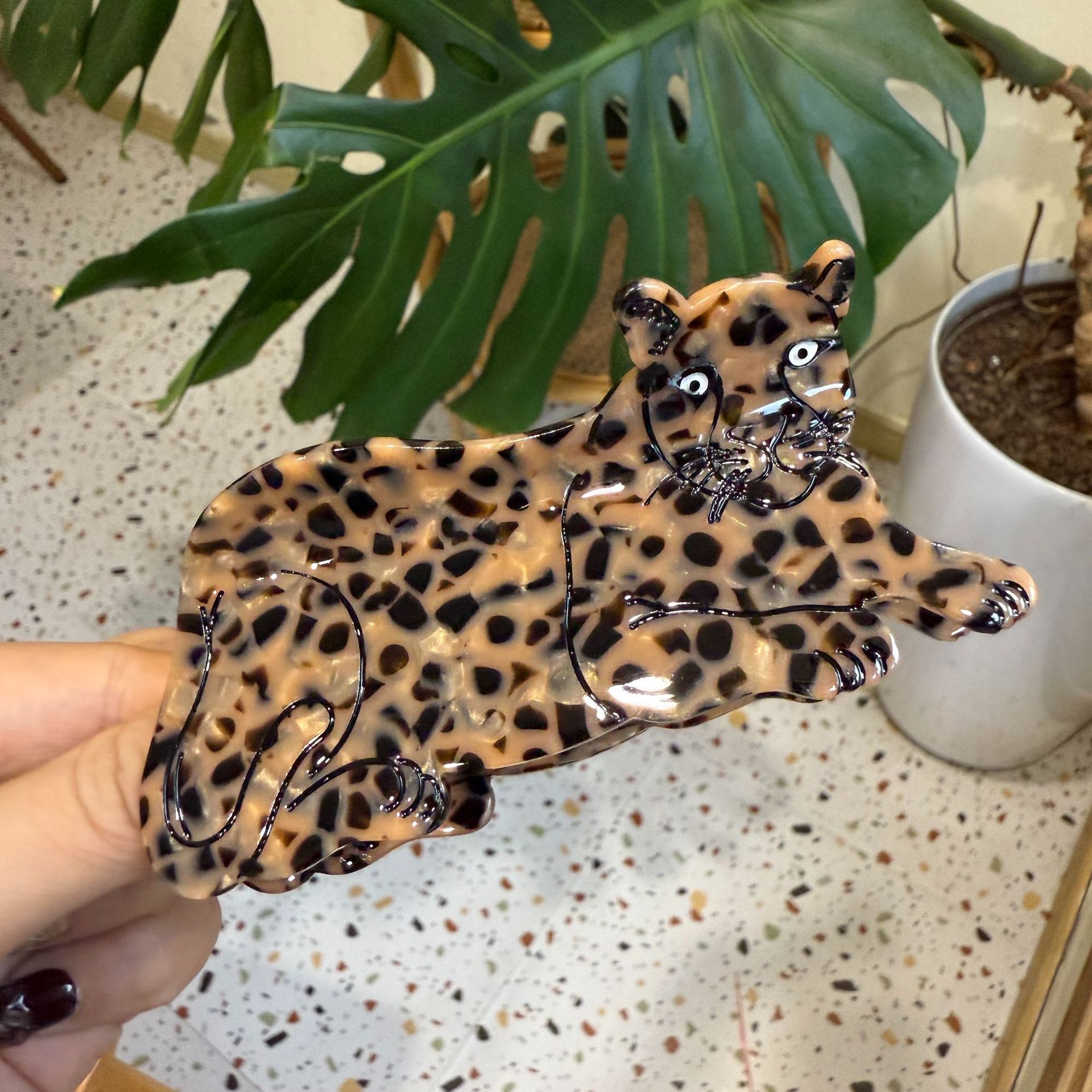 54g Weight Hair Claws Hair Accessories Type 1 Piece Quantity Casual, Daily Occasion Acrylic Material Lion, Jaguar, Tiger Pattern All Seasons Season Women's Gender Novelty Style Novelty Women's Lion Jaguar Tiger Arylic Hair Claws 6