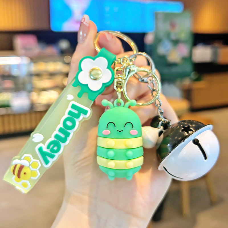 2025 nuevo llavero de abeja de libélula de dibujos animados muñeca de insecto creativo bolso de escuela de estudiante colgante pequeño regalo