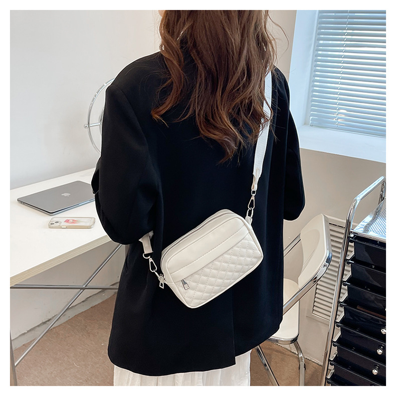 Lingge maquillage 2023 nouveau petit parfum Style épaule Guangzhou mode sac de téléphone pour femmes_voghion.com