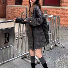 大码轻熟风条纹呢外套女秋冬季胖妹妹mm宽松气质中长款呢子大衣