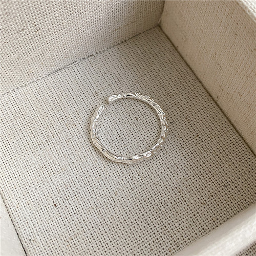 Korean version of ins minimalist gold and silver tin foil wrinkled texture S925 sterling silver thin ring women's ring manufacturer wholesale