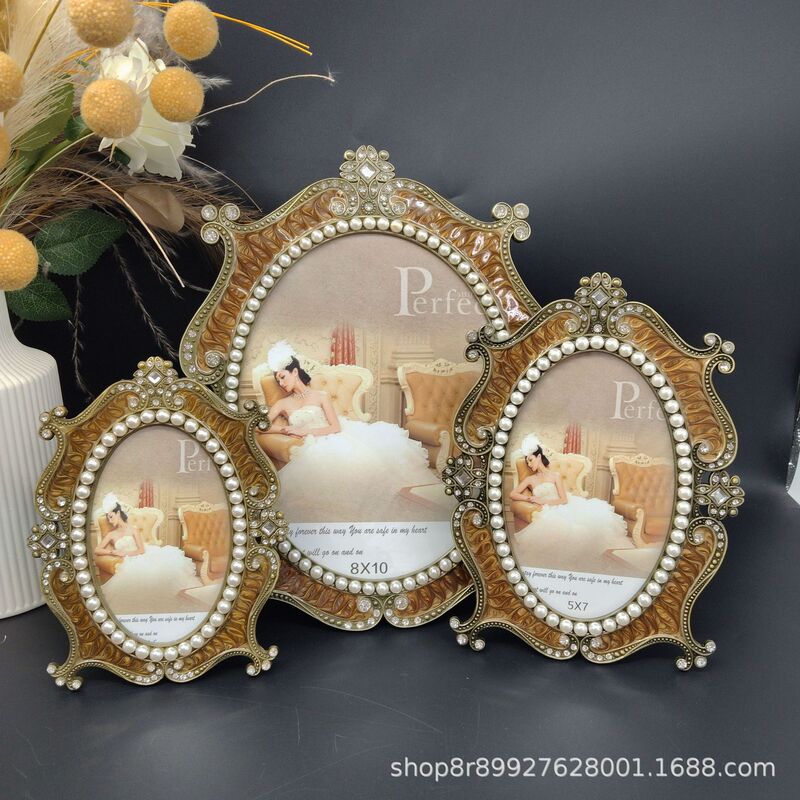 Patented, Metal Fashion European Retro Metal Photo Frame, Lightweight and High Hardness, Home Ornaments and Decoration Patented, Metal Fashion European Retro Metal Photo Frame, Lightweight and High Hardness, Home Ornaments and Decoration