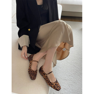 2024 Spring and Autumn New European and American Fashion Flat Shoes Leopard Print Low-heeled Women's Shoes Star Leafs Foreign Trade 43