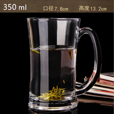 強化テープはガラスのティーカップのティーハウスをお茶のコップに入れます。|undefined