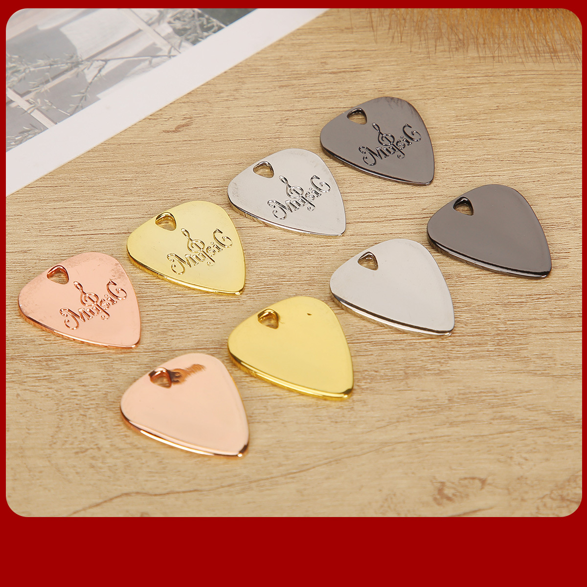 Metal guitar picks Electric guitar picks necklaces Rock picks Alloy…