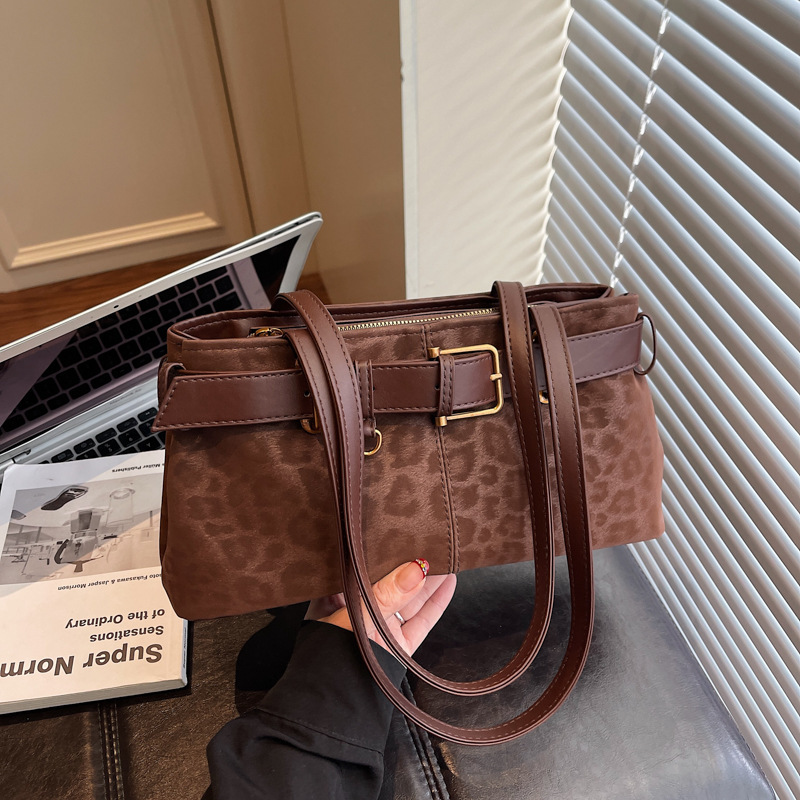 Korean Style Trendy Fashion Autumn and Winter Retro Shoulder Bag Versatile Large Capacity Leopard Print Underarm Bag High-End Handbag for Women Korean Style Trendy Fashion Autumn and Winter Retro Shoulder Bag Versatile Large Capacity Leopard Print Underarm Bag High-End Handbag for Women