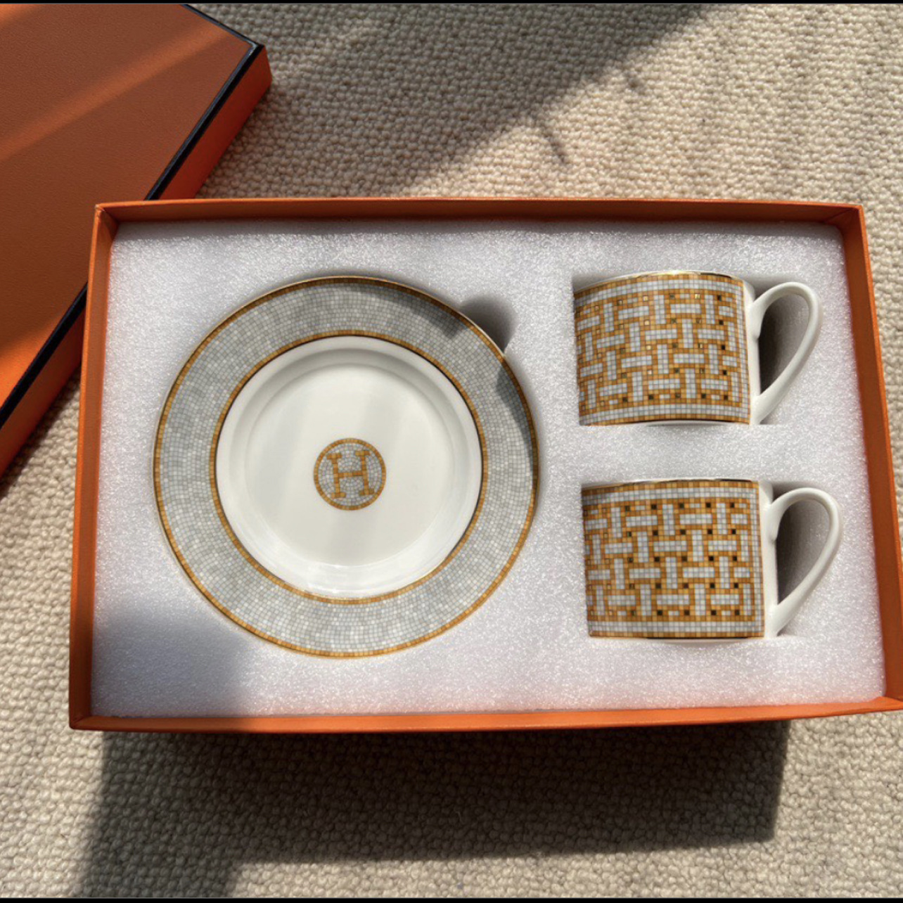 Corte europea transfronteriza retrógrada taza de café de porcelana casera doble taza de plato taza de cerámica taza de té de la tarde pareja