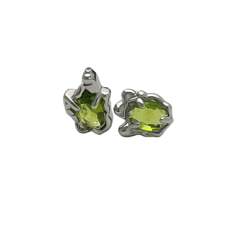 Cool Stud Earrings For Men Stainless Steel Minimalist Punk Style_voghion.com