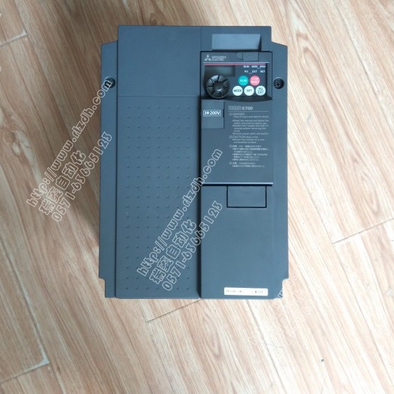 全新原装E700系列变频器FR-E720-7.5K晶体管源型三相200V