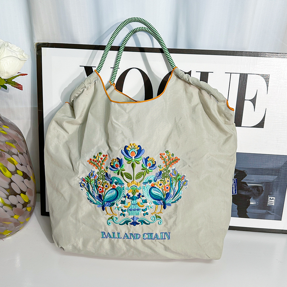 라이트 그레이·공작꽃