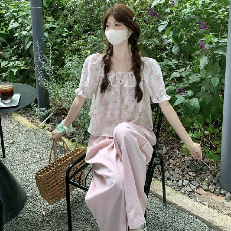 Костюм для женщин, французская милая и шикарная рубашка с короткими рукавами с цветочным принтом, женский летний стиль, красивая рубашка, розовые широкие брюки с девятью точками.